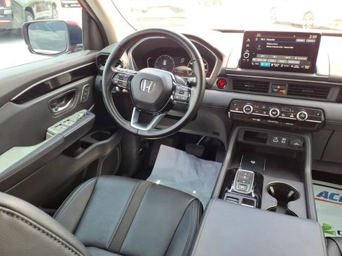 Certified 2025 Honda Pilot EX-L image 16