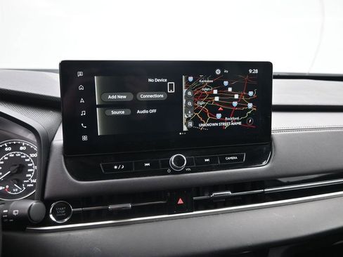 Used 2025 Mitsubishi Outlander AWD image 13
