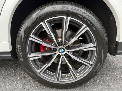 Certified 2023 BMW X6 xDrive40i w/ Executive Package image 16