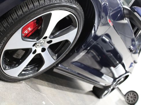 Used 2016 Volkswagen GTI SE FWD image 7