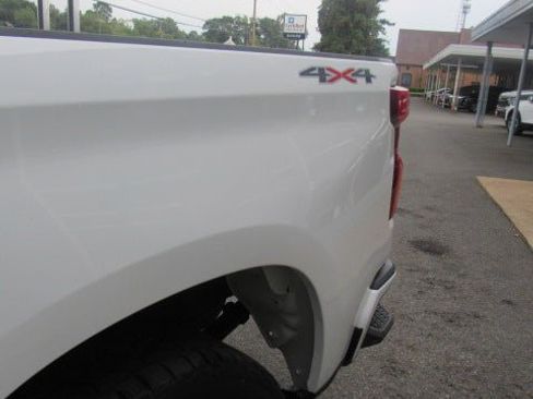 Used 2026 Chevrolet Equinox LT FWD image 31