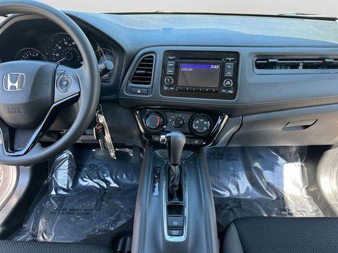 Used 2022 Honda HR-V LX image 14