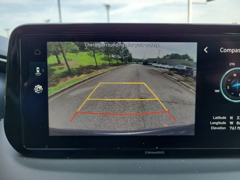 Used 2023 Hyundai Santa Fe SEL FWD image 18