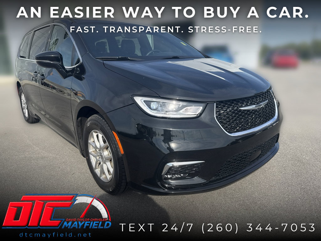 Used 2025 Chrysler Pacifica Select FWD image 1