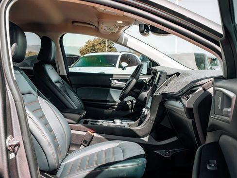 Used 2022 Ford Edge SEL w/ Sport Appearance Package AWD/4WD image 48