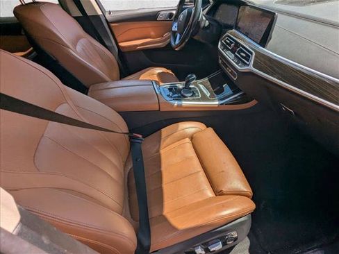 Used 2021 BMW X7 xDrive40i w/ Luxury Seating Package image 19