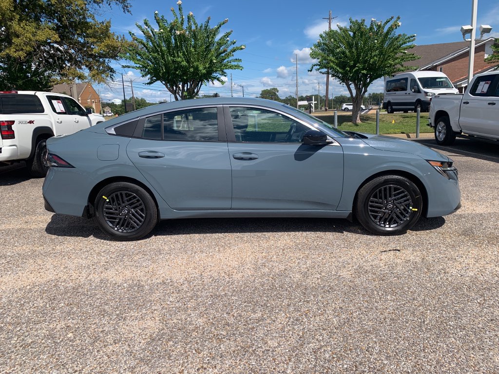 New 2027 Nissan Sentra SV w/ Floor Mat Package FWD image 2