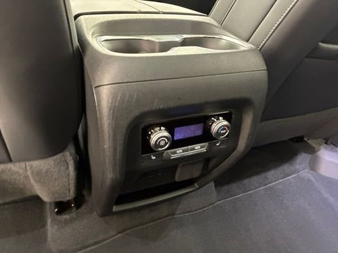 Used 2025 GMC Acadia Elevation w/ Super Cruise Package image 19