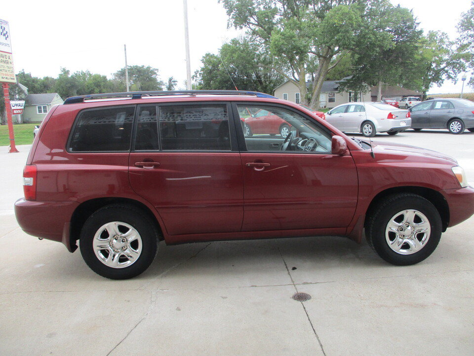 Used 2006 Toyota Highlander 2WD w/ Cold Weather Pkg image 16