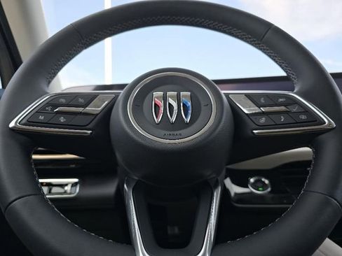 Used 2024 Buick Envision Avenir image 36