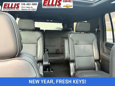 Used 2022 GMC Yukon XL Denali image 26