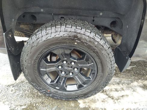 Used 2016 Chevrolet Silverado 1500 LT w/ Midnight Edition image 21