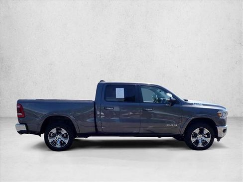 Used 2022 RAM 1500 Laramie AWD/4WD image 5