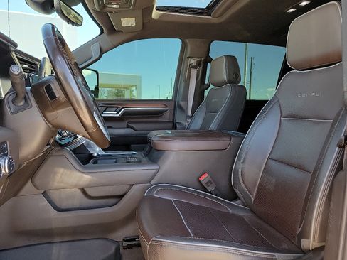 Used 2024 GMC Sierra 2500 Denali w/ Technology Package image 12