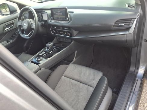 Used 2024 Nissan Rogue SV image 21