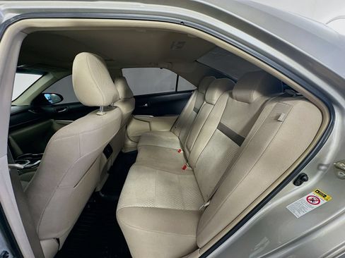 Used 2014 Toyota Camry XLE FWD image 23