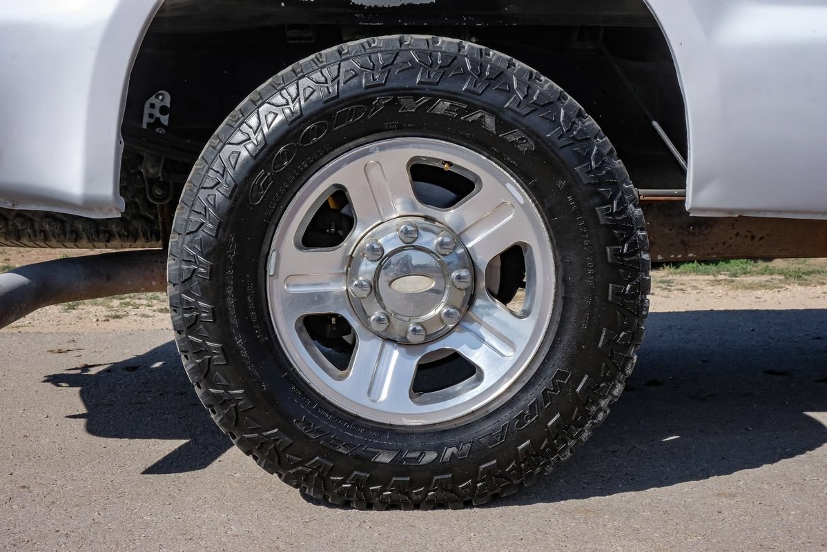 Used 2005 Ford F250 XL AWD/4WD image 55