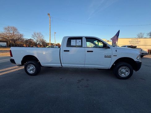 Used 2016 RAM 2500 Tradesman image 9