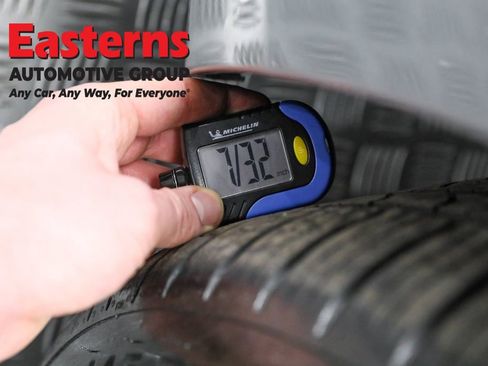 Used 2023 BMW 740i w/ Executive Package RWD image 33