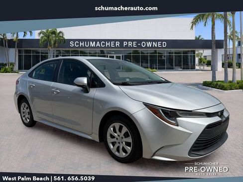 Used 2024 Toyota Corolla LE FWD image 1
