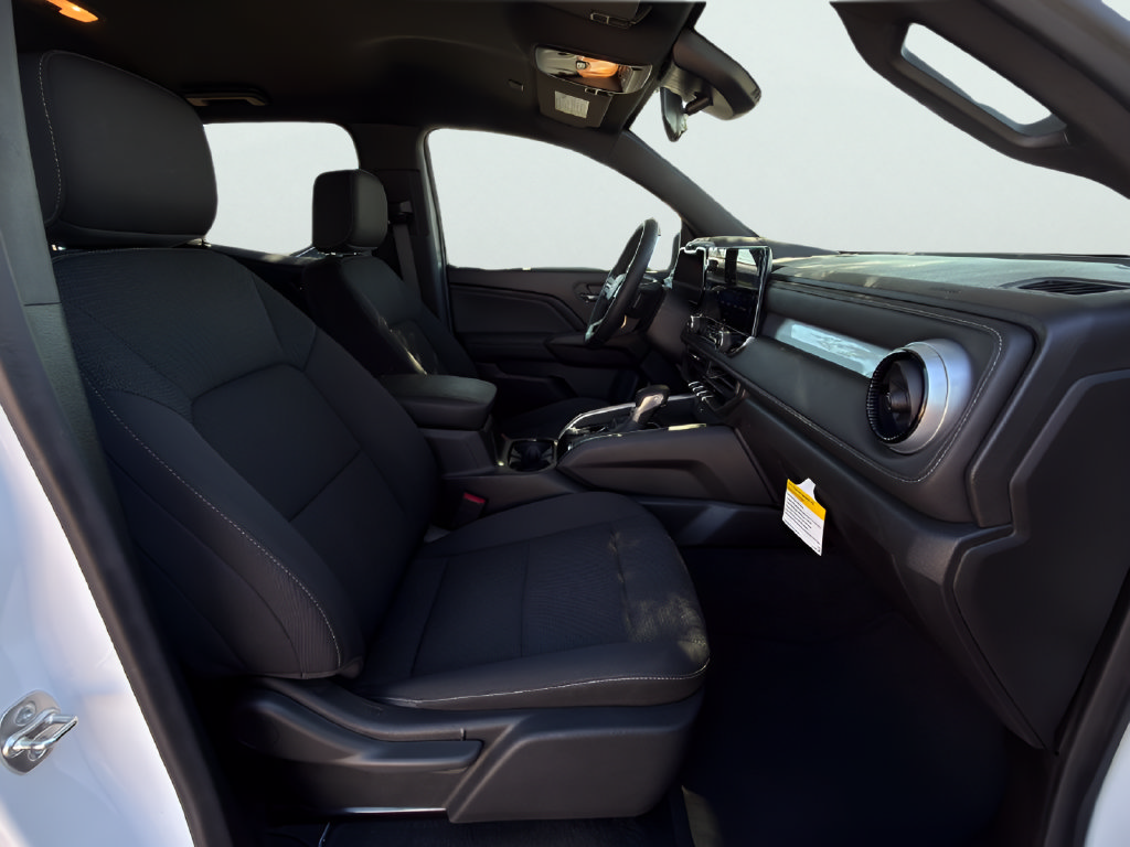 Used 2024 Chevrolet Colorado LT w/ LT Convenience Package RWD image 18