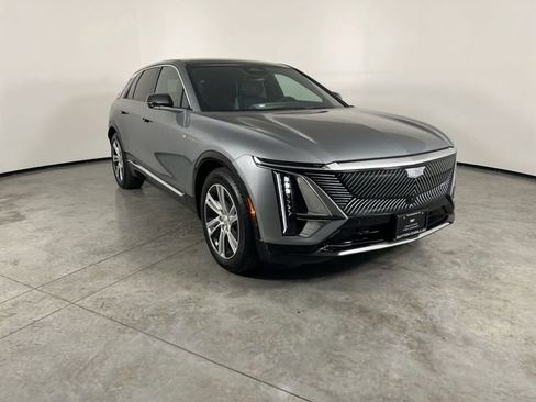 Certified 2024 Cadillac Lyriq Tech w/ Driver Assist Package RWD image 2