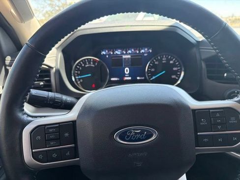 Used 2022 Ford Expedition XLT AWD/4WD image 8