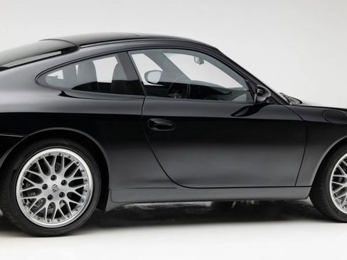Used 2001 Porsche 911 Carrera AWD/4WD image 31