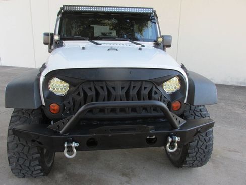 Used 2008 Jeep Wrangler Unlimited X image 2