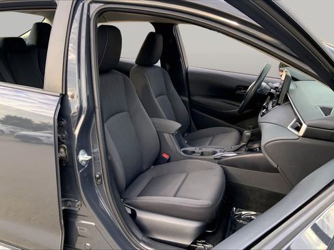 Used 2024 Toyota Corolla LE FWD image 9