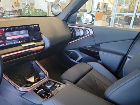 Used 2026 BMW X3 xDrive30 w/ Convenience Package image 18