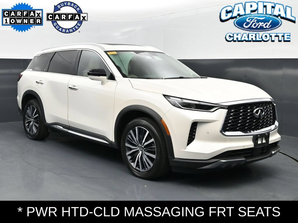 Used 2023 INFINITI QX60 Sensory AWD/4WD image 3