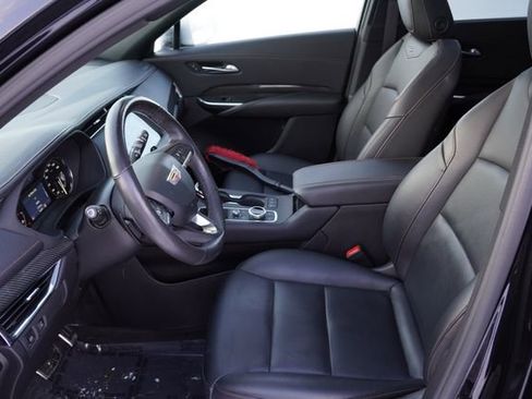 Used 2023 Cadillac XT4 Sport w/ LPO, Onyx Lite Package image 15