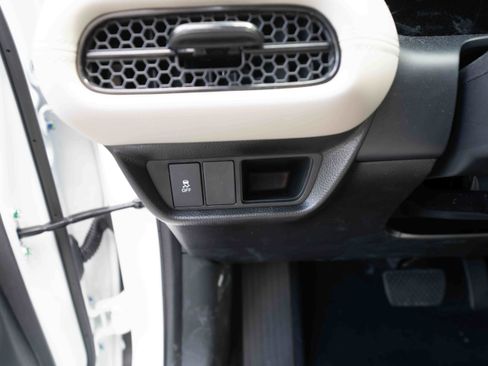 New 2026 Honda HR-V LX image 11