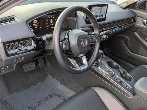 Used 2024 Honda Civic Touring image 9