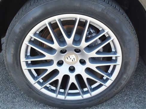 Used 2017 Porsche Cayenne Platinum Edition AWD/4WD image 51