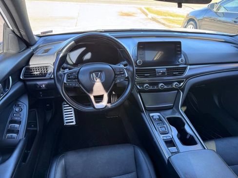 Used 2018 Honda Accord Sport image 17