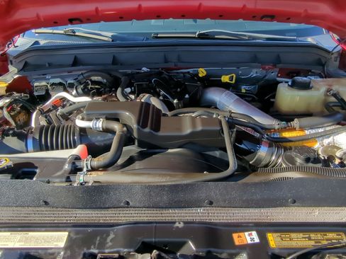 Used 2015 Ford F250 Lariat w/ Lariat Ultimate Package image 33