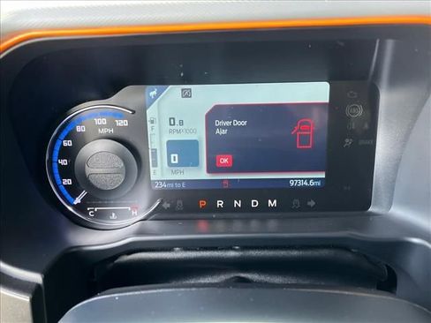 Used 2021 Ford Bronco Badlands image 9