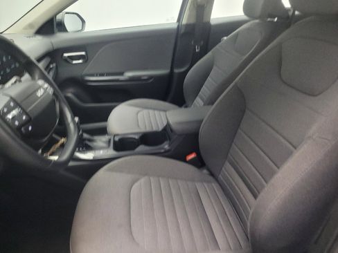 Used 2025 Kia K4 EX FWD image 17