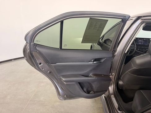 Used 2023 Toyota Camry XSE FWD image 21