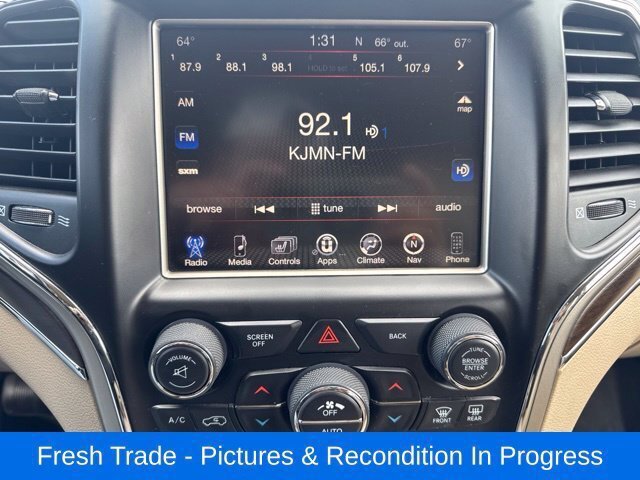 Used 2015 Jeep Grand Cherokee Limited w/ Trailer Tow Group IV AWD/4WD image 14