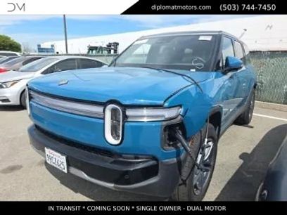 Used 2025 Rivian R1S Adventure