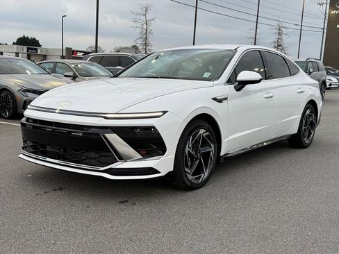New 2026 Hyundai Sonata SEL FWD image 7