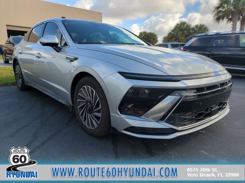 Certified 2025 Hyundai Sonata Limited image 1