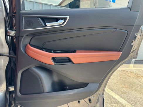 Used 2019 Ford Edge Titanium w/ Equipment Group 301A AWD/4WD image 64