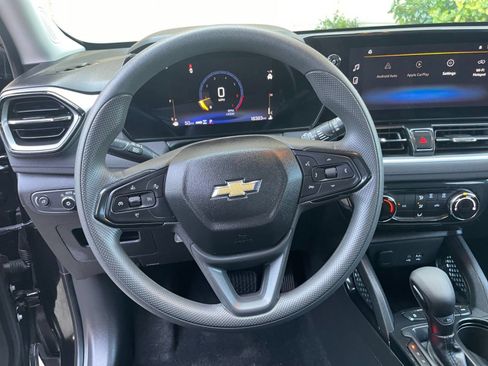 Used 2025 Chevrolet TrailBlazer LT w/ Driver Confidence Package AWD/4WD image 27