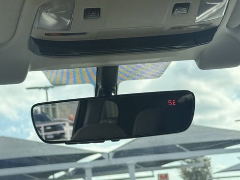 Used 2021 Subaru Ascent Premium w/ Convenience Package image 32