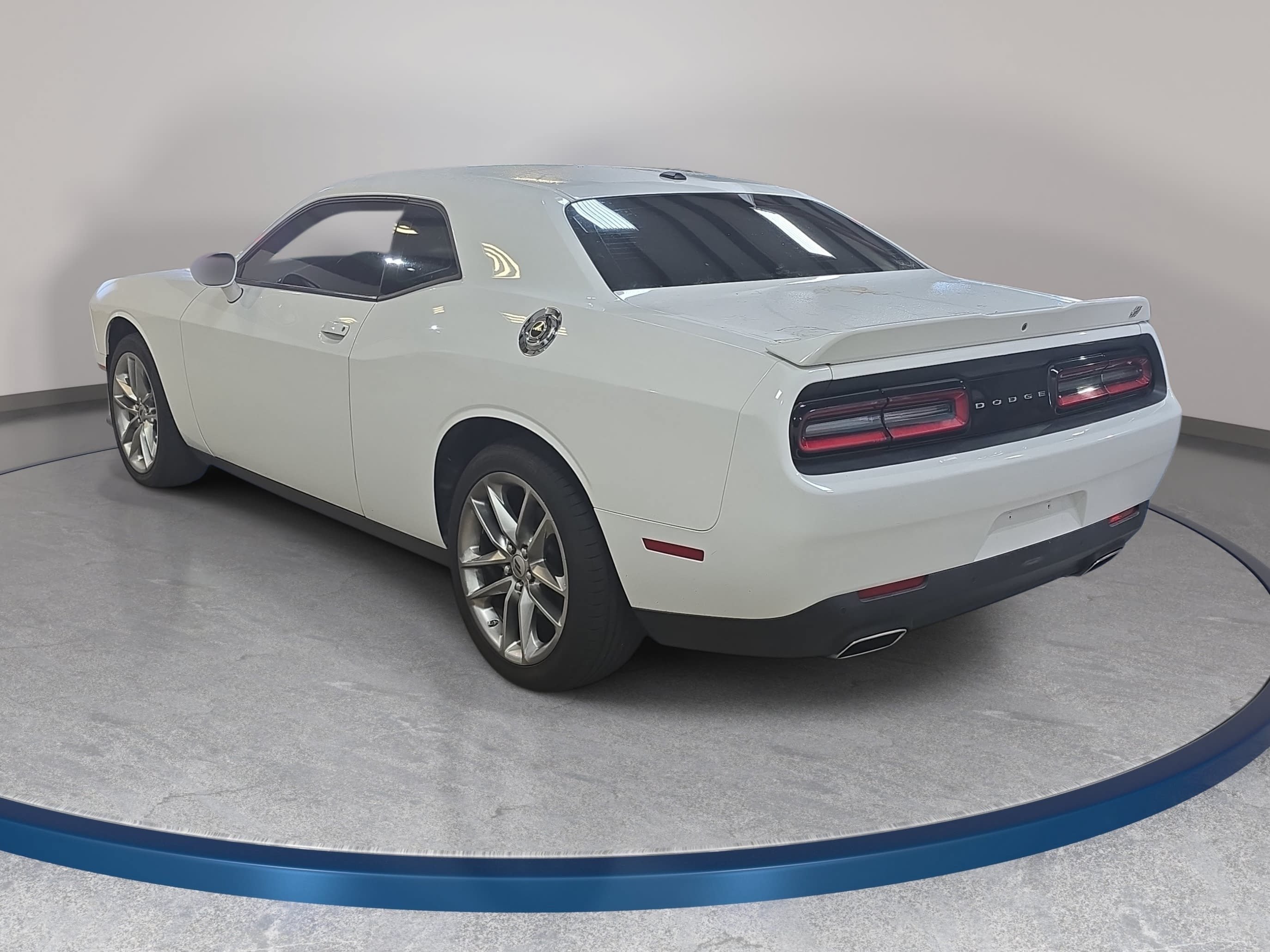 Used 2022 Dodge Challenger GT AWD/4WD image 8
