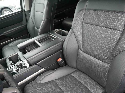 Used 2022 Toyota Tundra Limited image 29